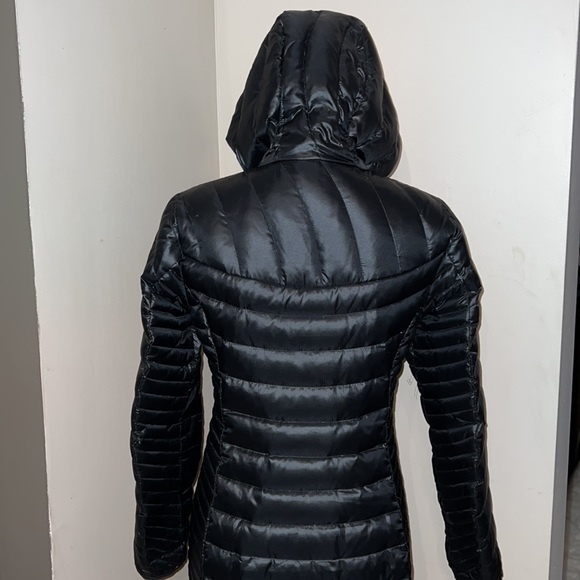 Eddie Bauer Insulated Down Black jacket. - Picture 8 of 11